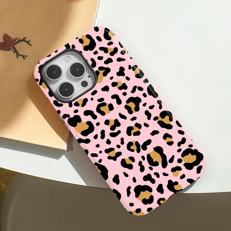 Luxury Leopard Shockproof Case iPhone 16 - View 3