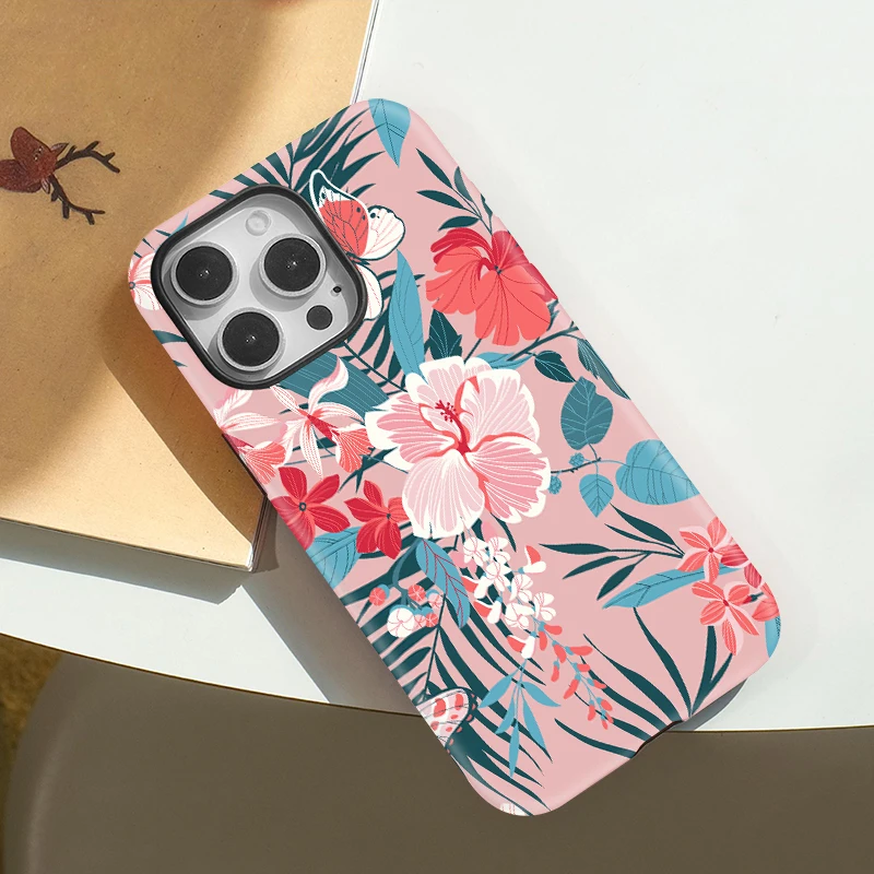 Butterfly Pattern Silicone Case iPhone 15 - View 3