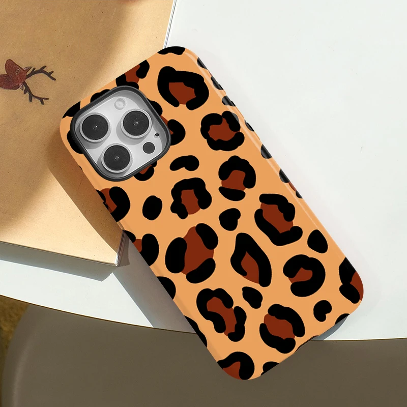 Leopard Pattern Acrylic Case iPhone 15 - View 3
