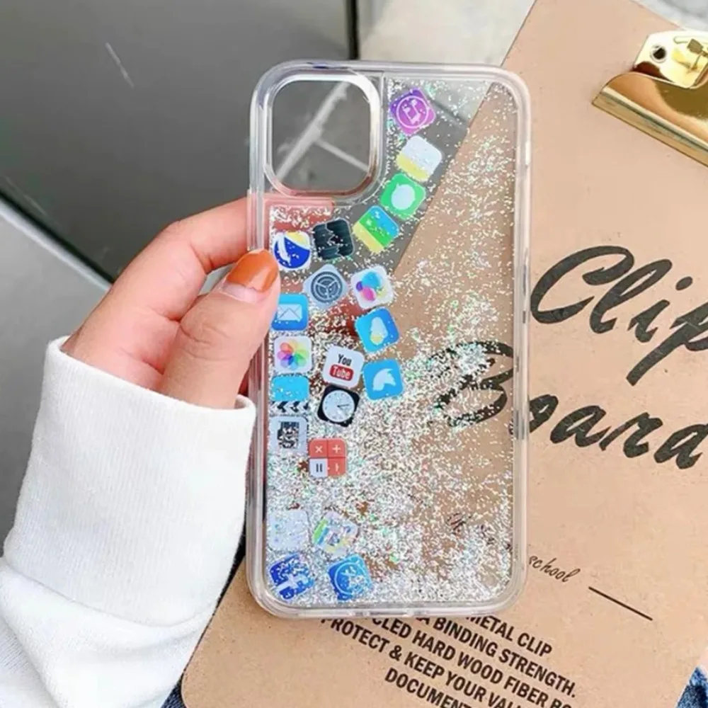 Glitter Heart Liquid Case iPhone 16 Pro - Side View